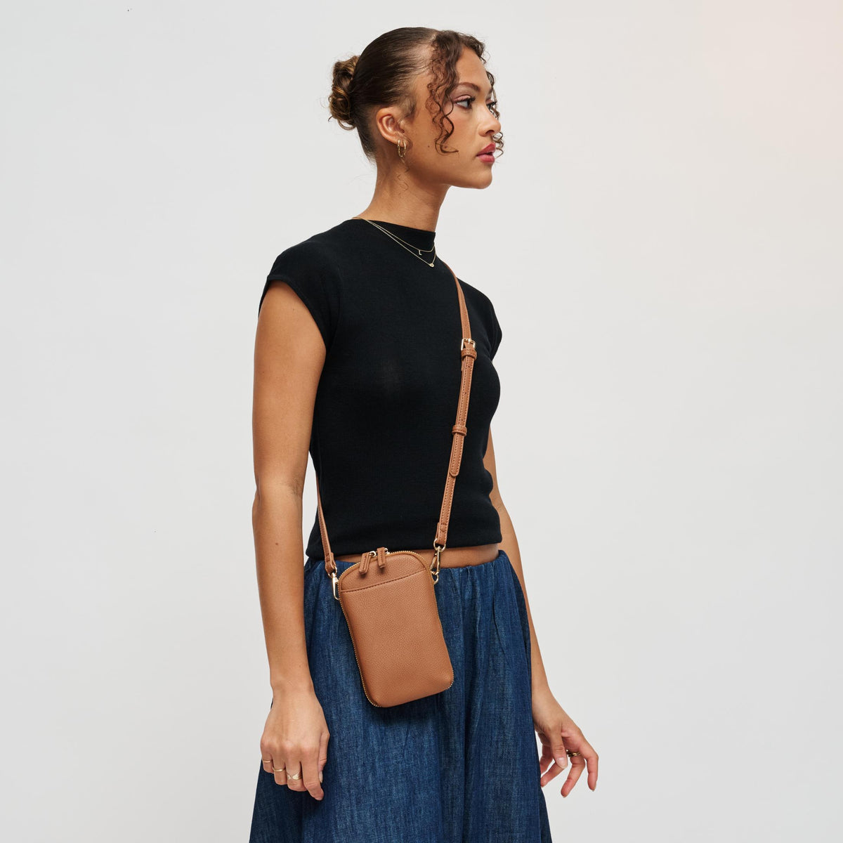 Woman wearing Tan Urban Expressions Karen Cell Phone Crossbody 840504212796 View 2 | Tan