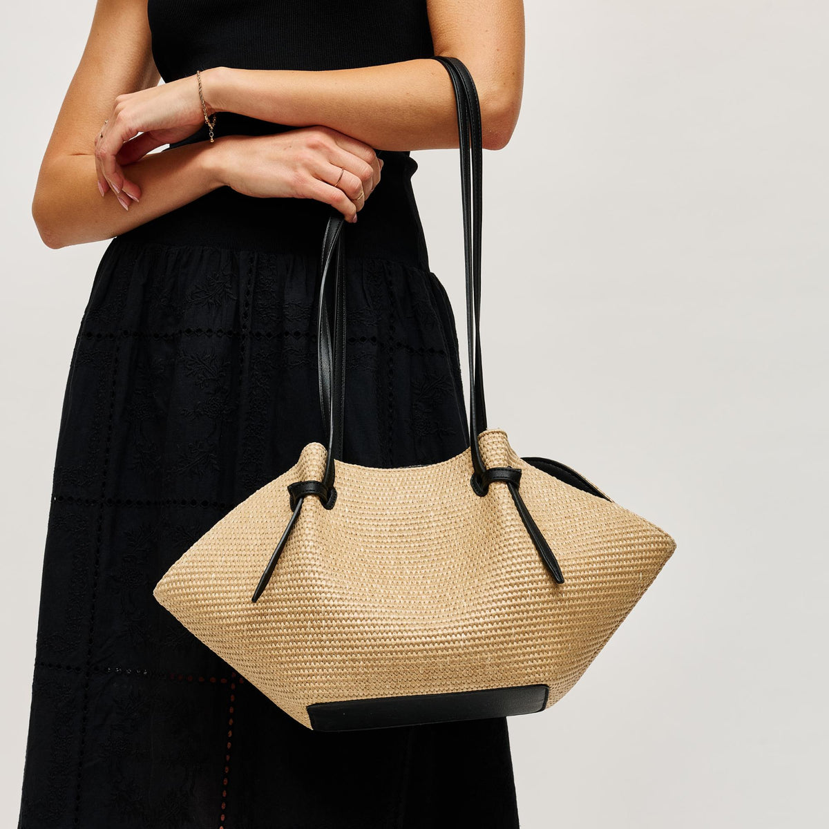 Woman wearing Natural Black Urban Expressions Dylan Tote 840504205668 View 2 | Natural Black