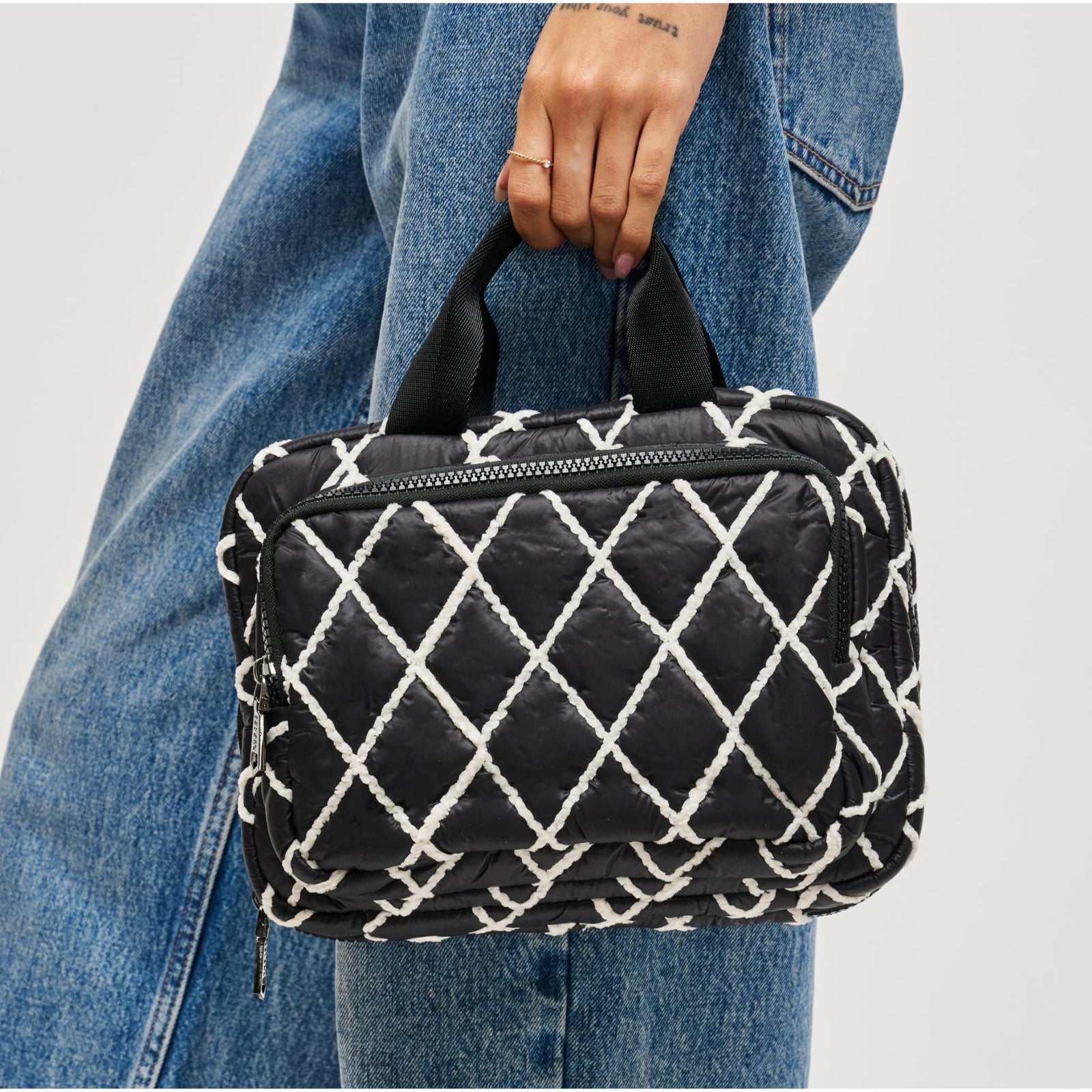 Woman wearing Black Urban Essentials Maelis Travel Organizer 818209013253 View 1 | Black