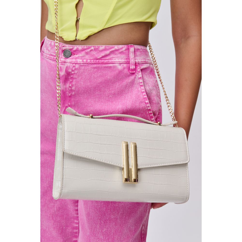 Woman wearing Oatmilk Urban Expressions Alfie Crossbody 840611113474 View 3 | Oatmilk
