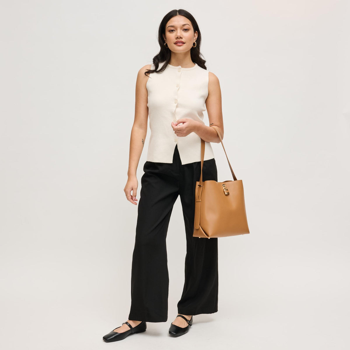 Woman wearing Camel Urban Expressions Caroline Hobo 840504208355 View 2 | Camel