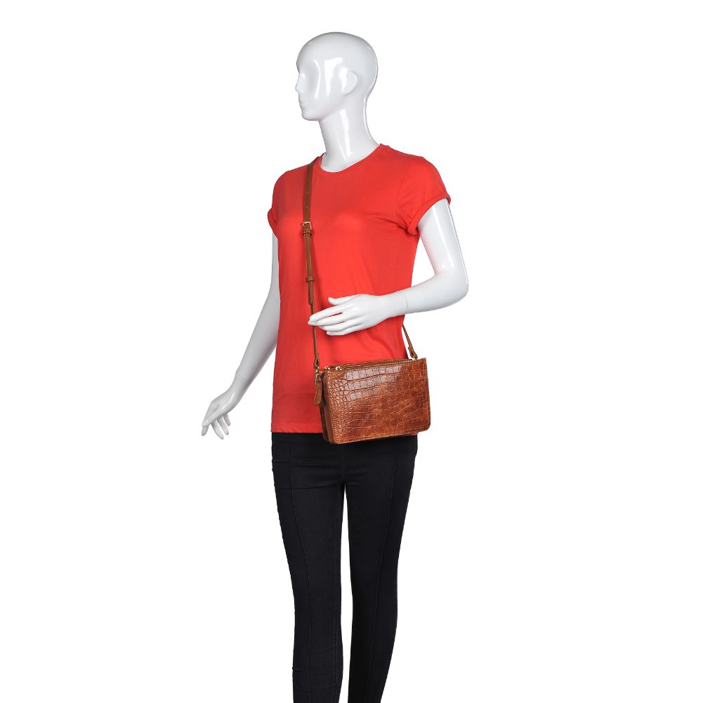 Product Image of Urban Expressions Rayna Crossbody NA-840611164001 View 5 | Tan