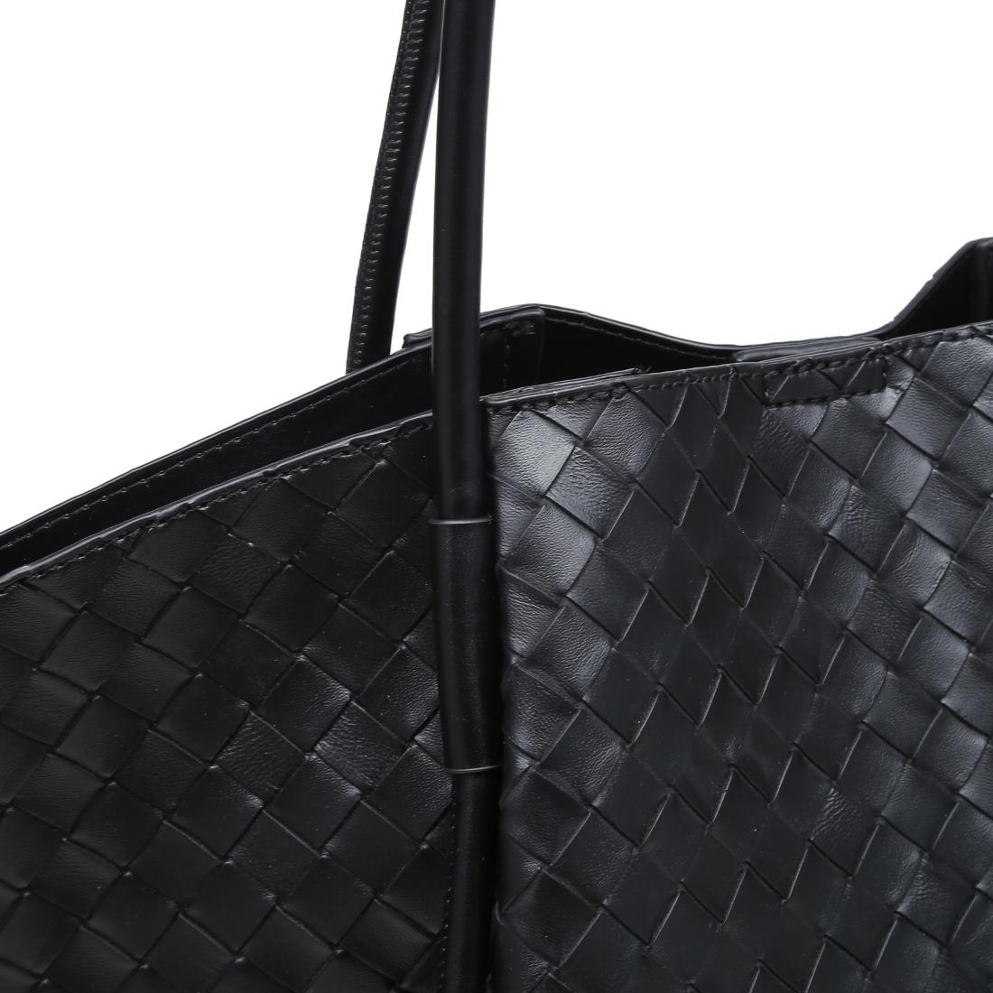 Urban Expressions Caspien - Woven Tote 840504213250 View 8 | Black