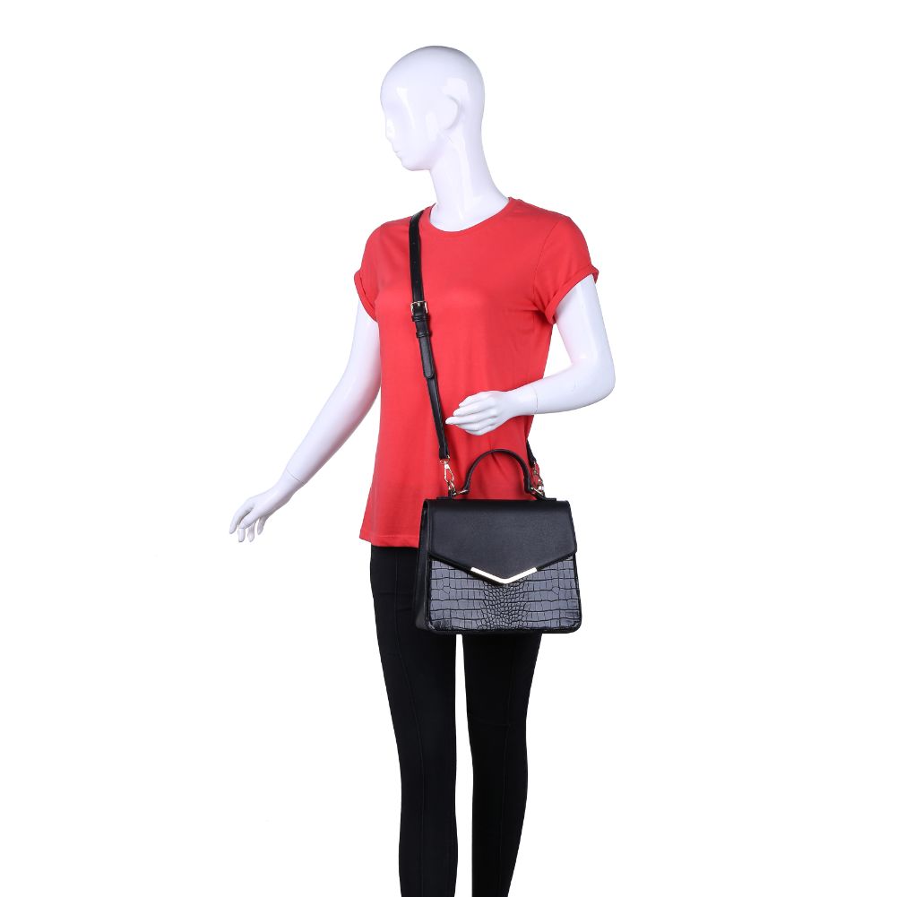 Product Image of Urban Expressions Emmie Crossbody NA-840611163530 View 5 | Black