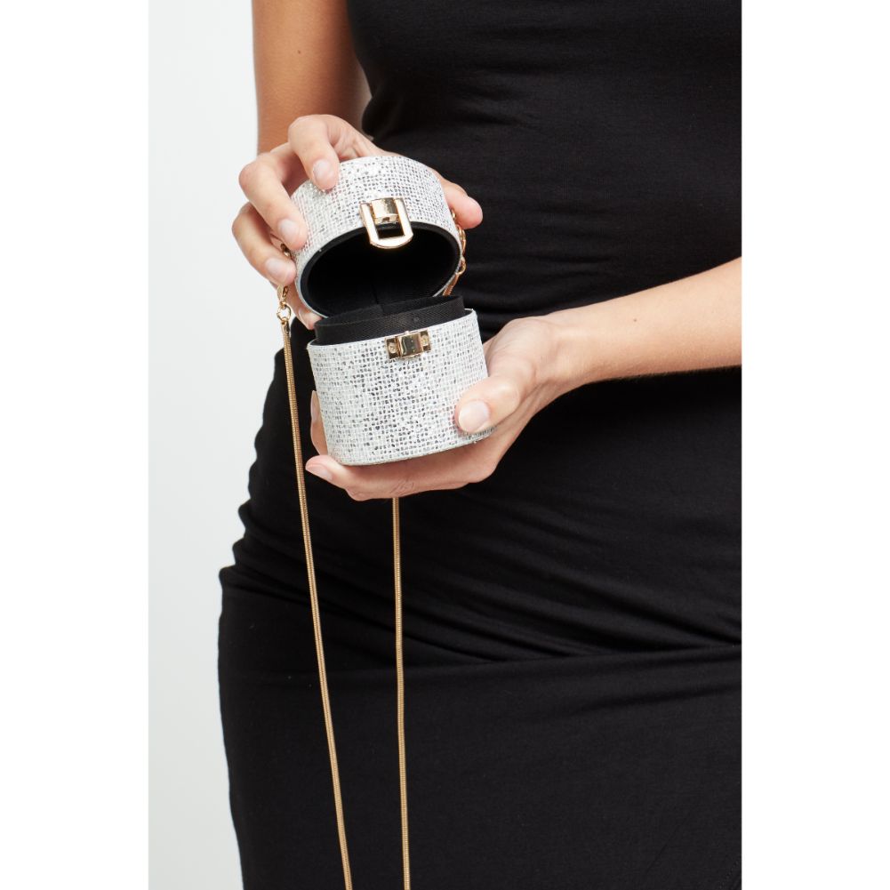 Woman wearing Silver Urban Expressions Aura Evening Bag 840611177346 View 2 | Silver