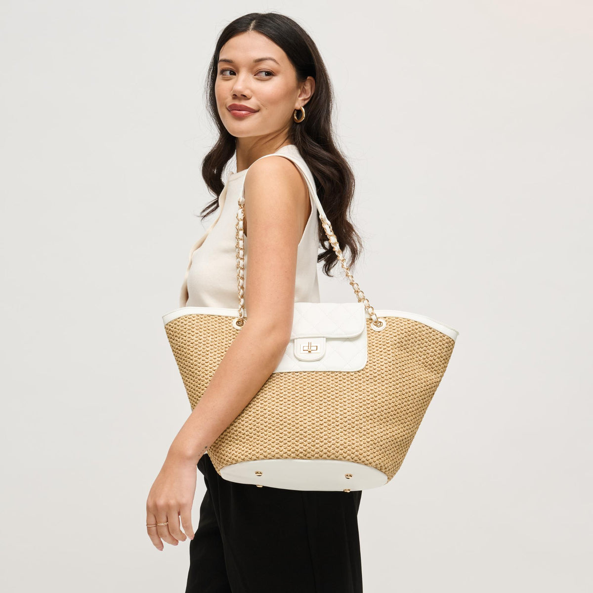 Woman wearing Natural White Urban Expressions Landon Tote 840504205019 View 3 | Natural White