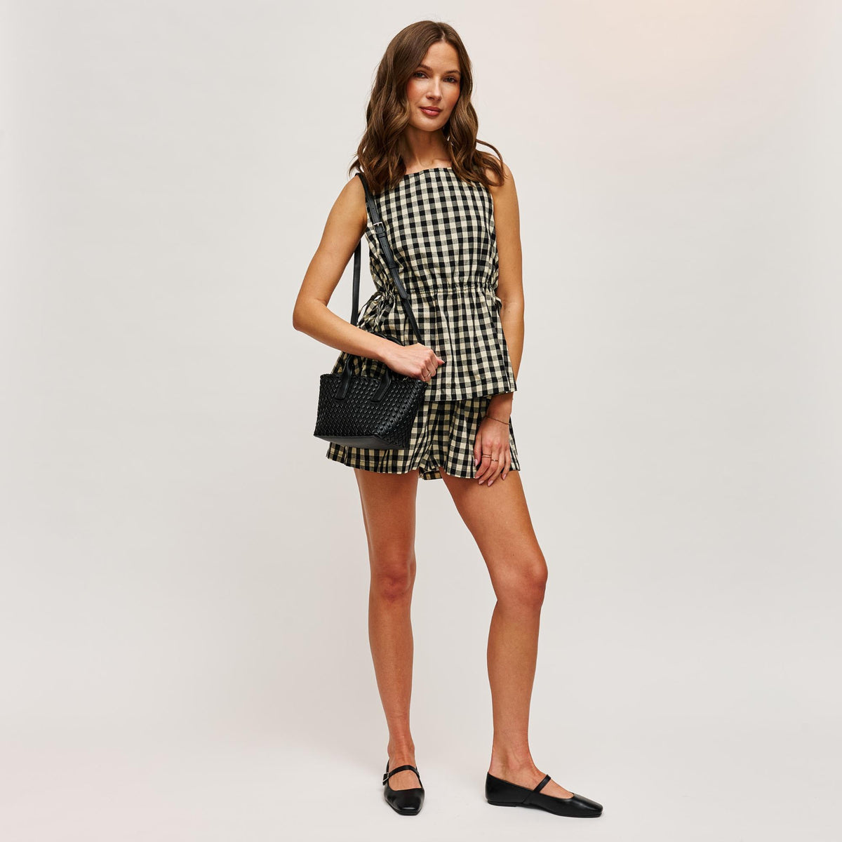 Woman wearing Black Urban Expressions Paisley Tote 840611126306 View 4 | Black