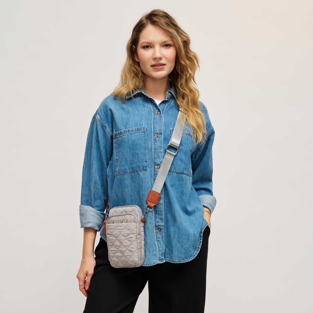 Woman wearing Grey Urban Expressions Vesna Crossbody 840504206047 View 1 | Grey