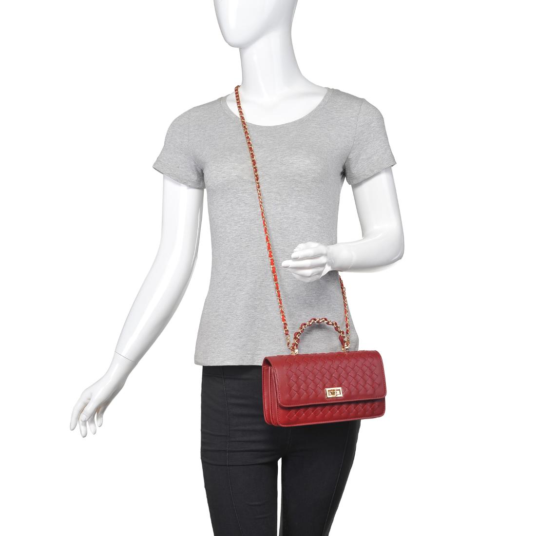 Product Image of Urban Expressions Lulu Crossbody 840611198167 View 5 | Red