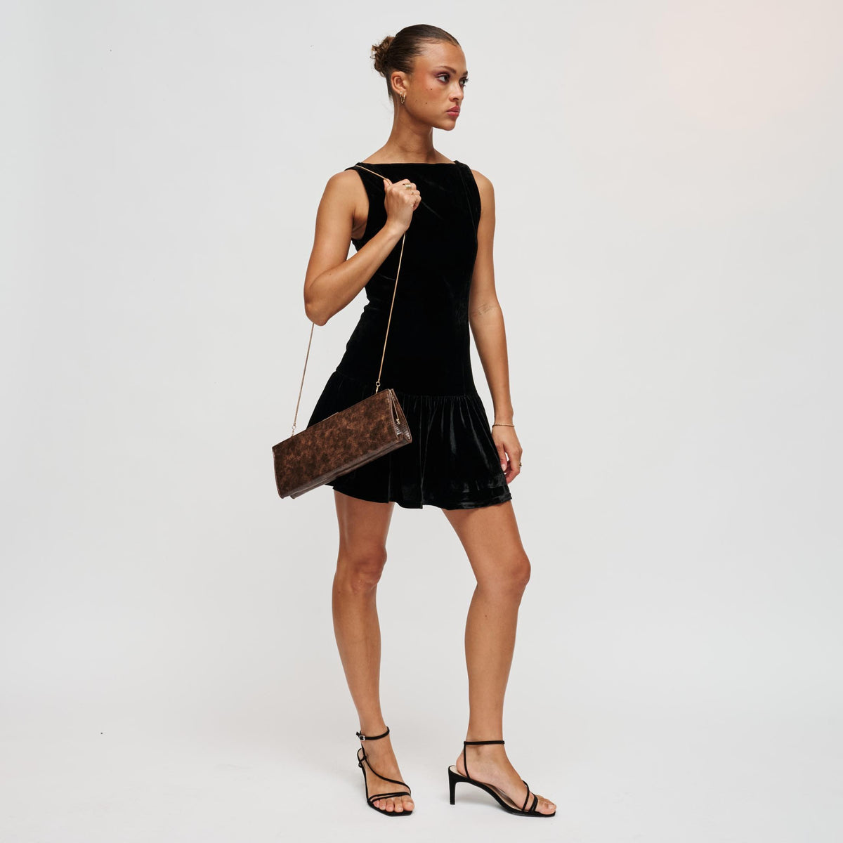 Woman wearing Brown Urban Expressions Nazlee - Lizard Clutch 840504212642 View 4 | Brown