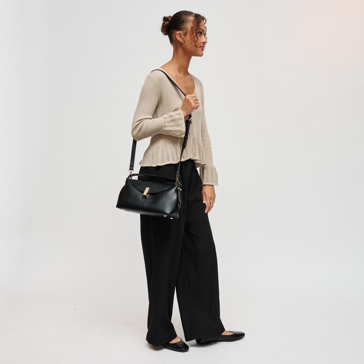 Woman wearing Black Urban Expressions Everleigh Crossbody 840504212840 View 4 | Black