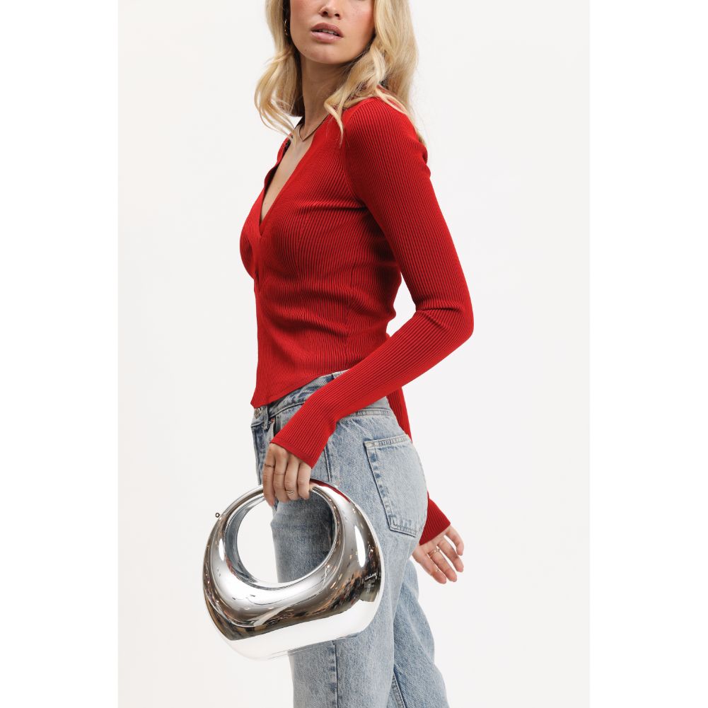 Woman wearing Silver Urban Expressions Bess Evening Bag 840611115898 View 3 | Silver