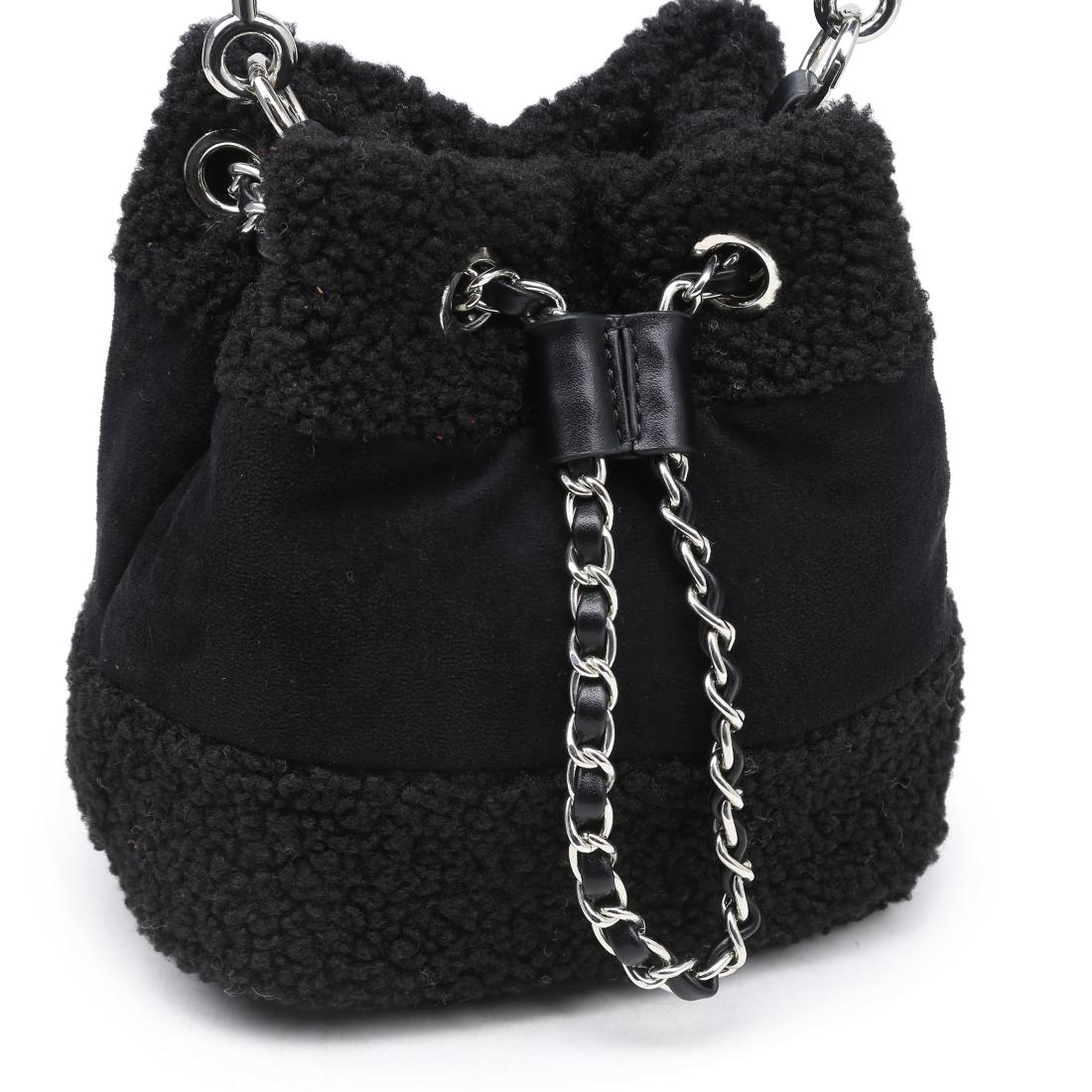 Urban Expressions Phoenix Crossbody 840504213885 View 8 | Black