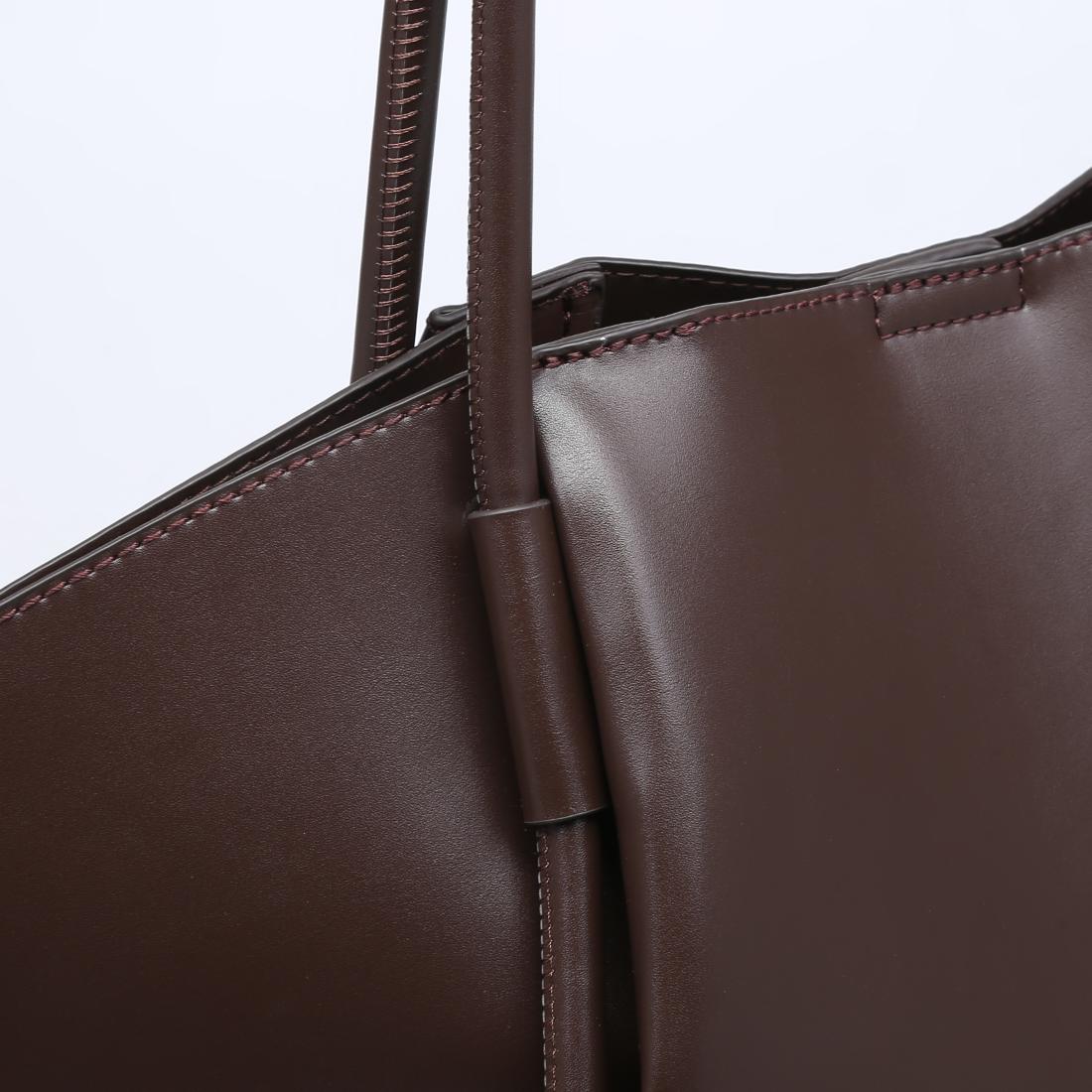 Urban Expressions Caspien Tote 840504213267 View 8 | Chocolate