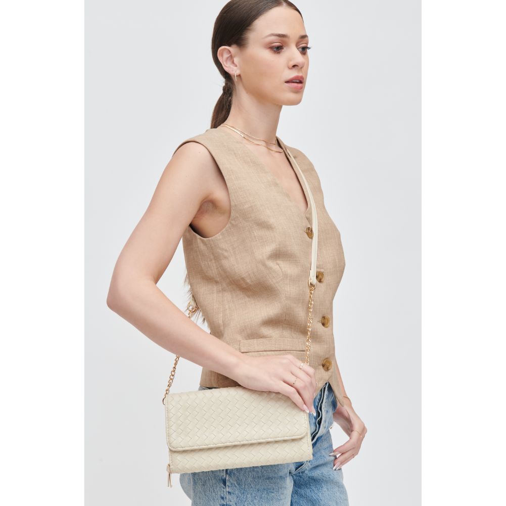 Woman wearing Oatmilk Urban Expressions Wallis Crossbody 840611107527 View 1 | Oatmilk