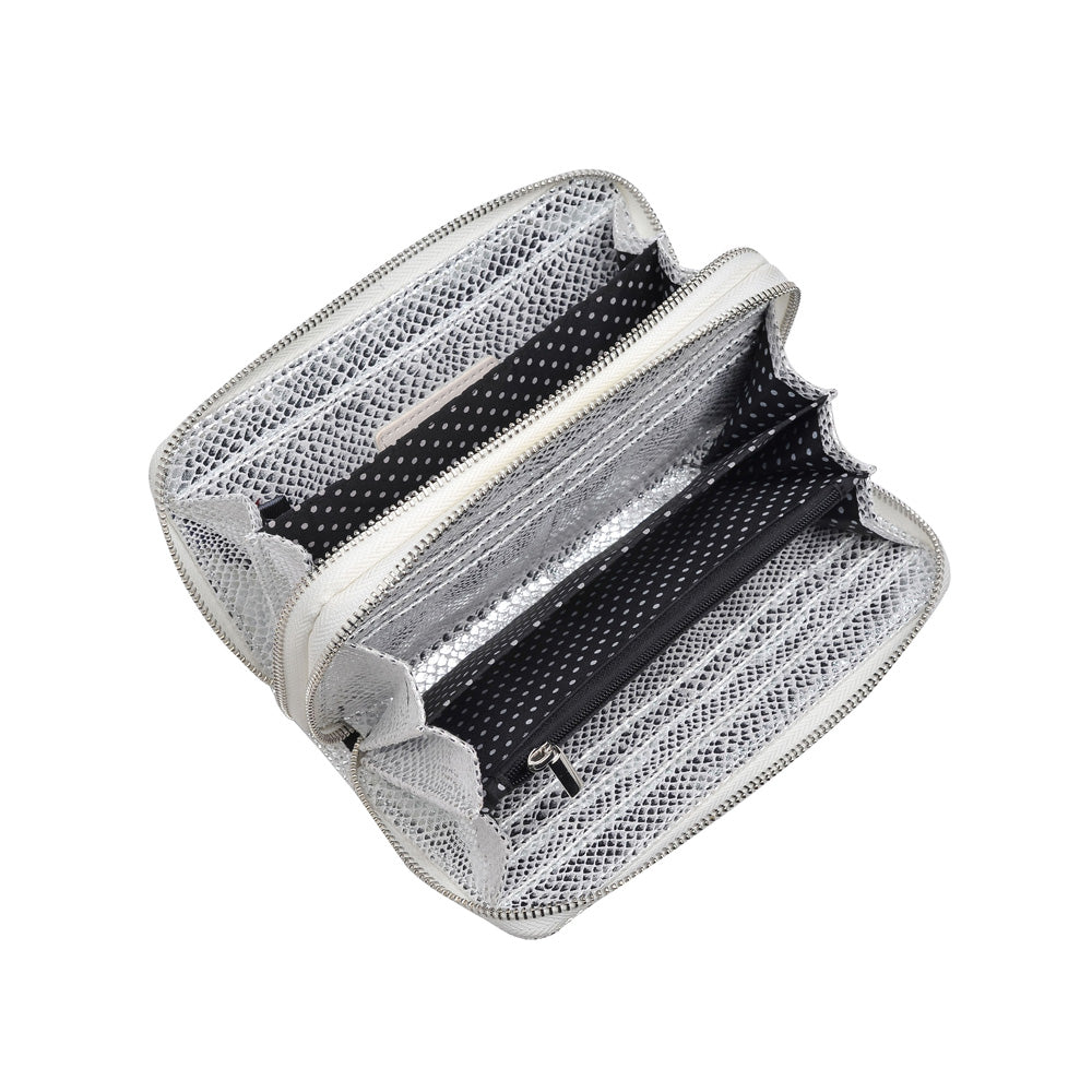 Product Image of Urban Expressions Sedona Wallet 840611146908 View 4 | Silver
