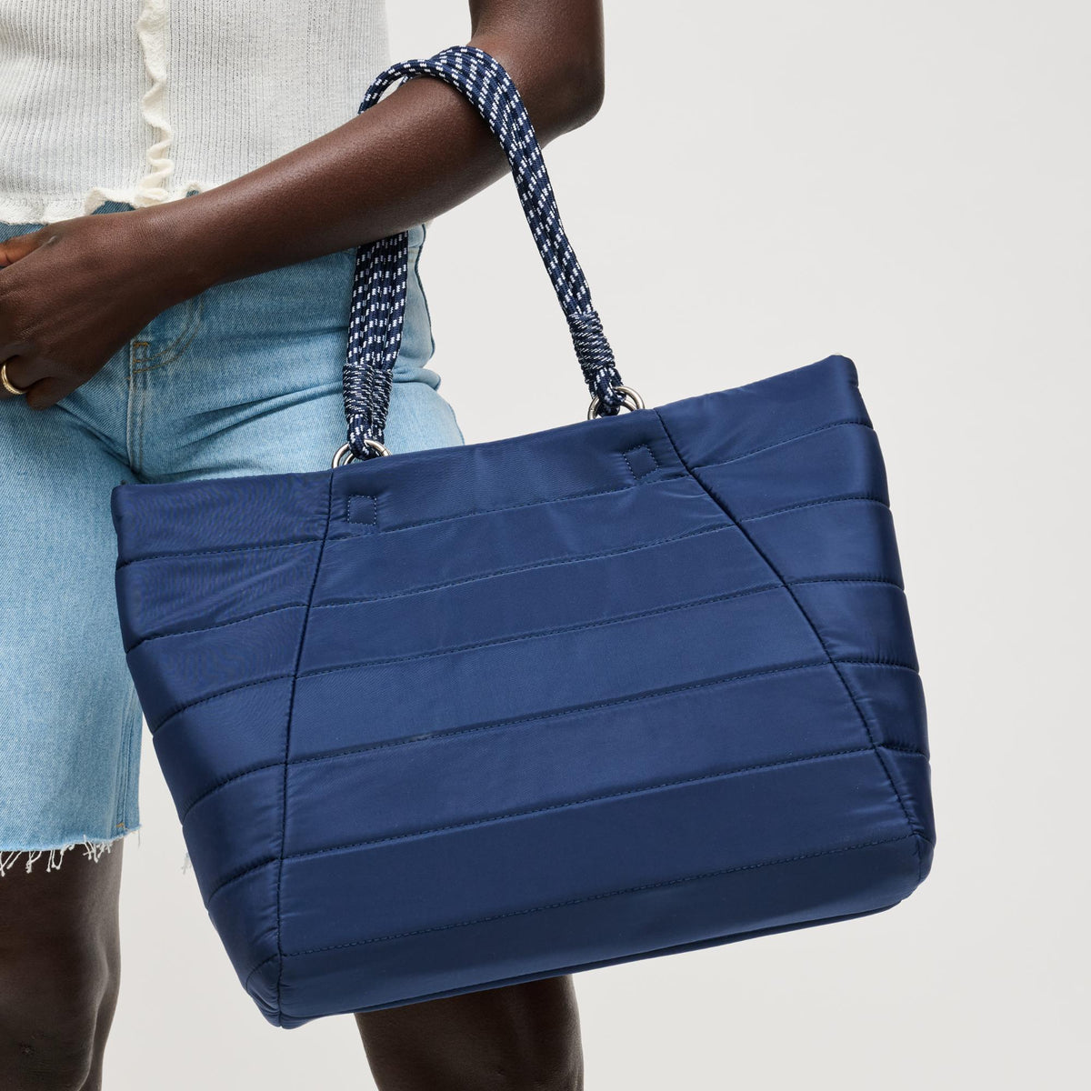 Woman wearing Navy Urban Expressions Lyla Tote 840504206146 View 1 | Navy