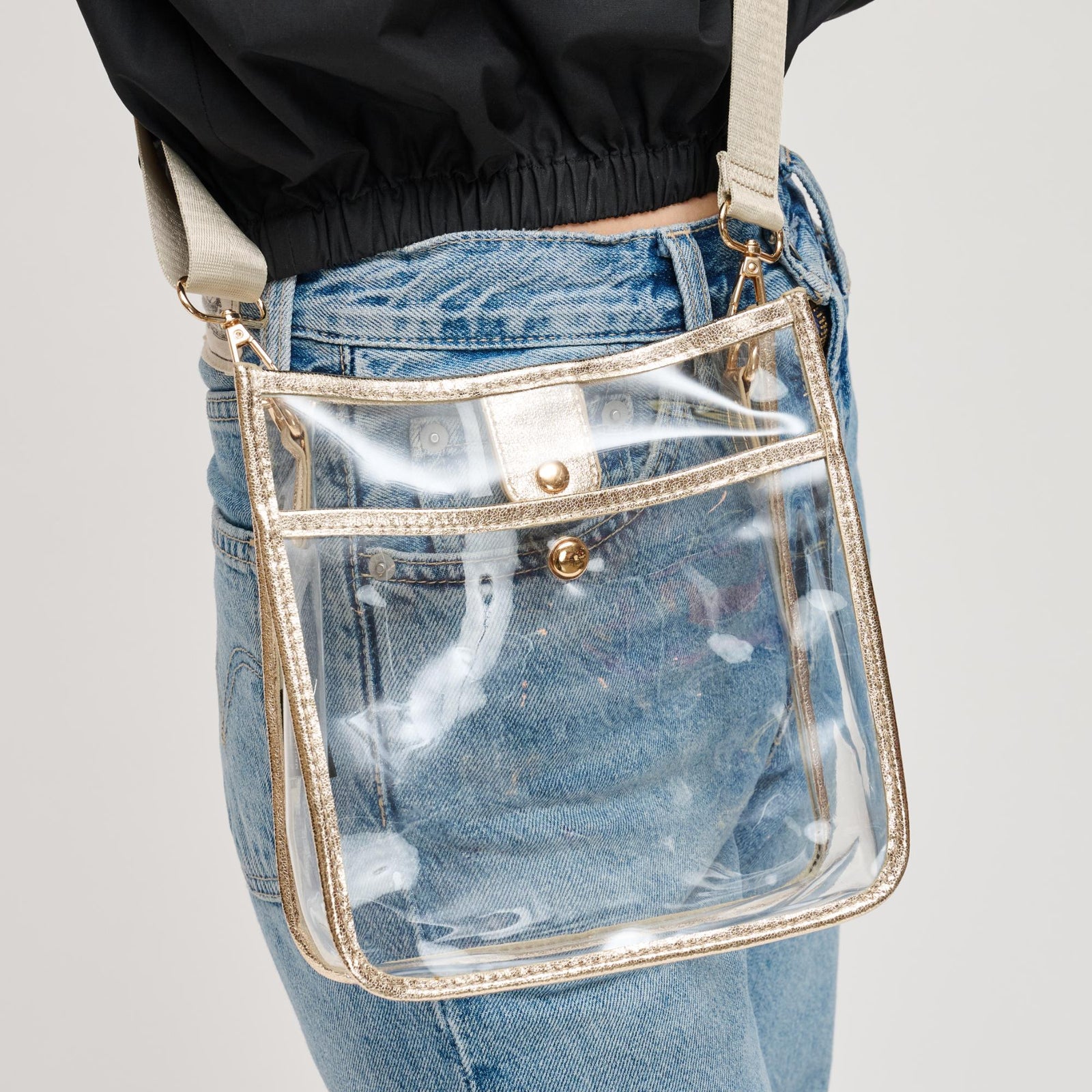 Woman wearing Black Urban Expressions Beckham - Clear Crossbody 840504201394 View 1 | Black