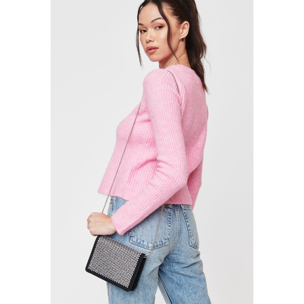 Woman wearing Silver Urban Expressions Makenna Crossbody 840611102973 View 1 | Silver