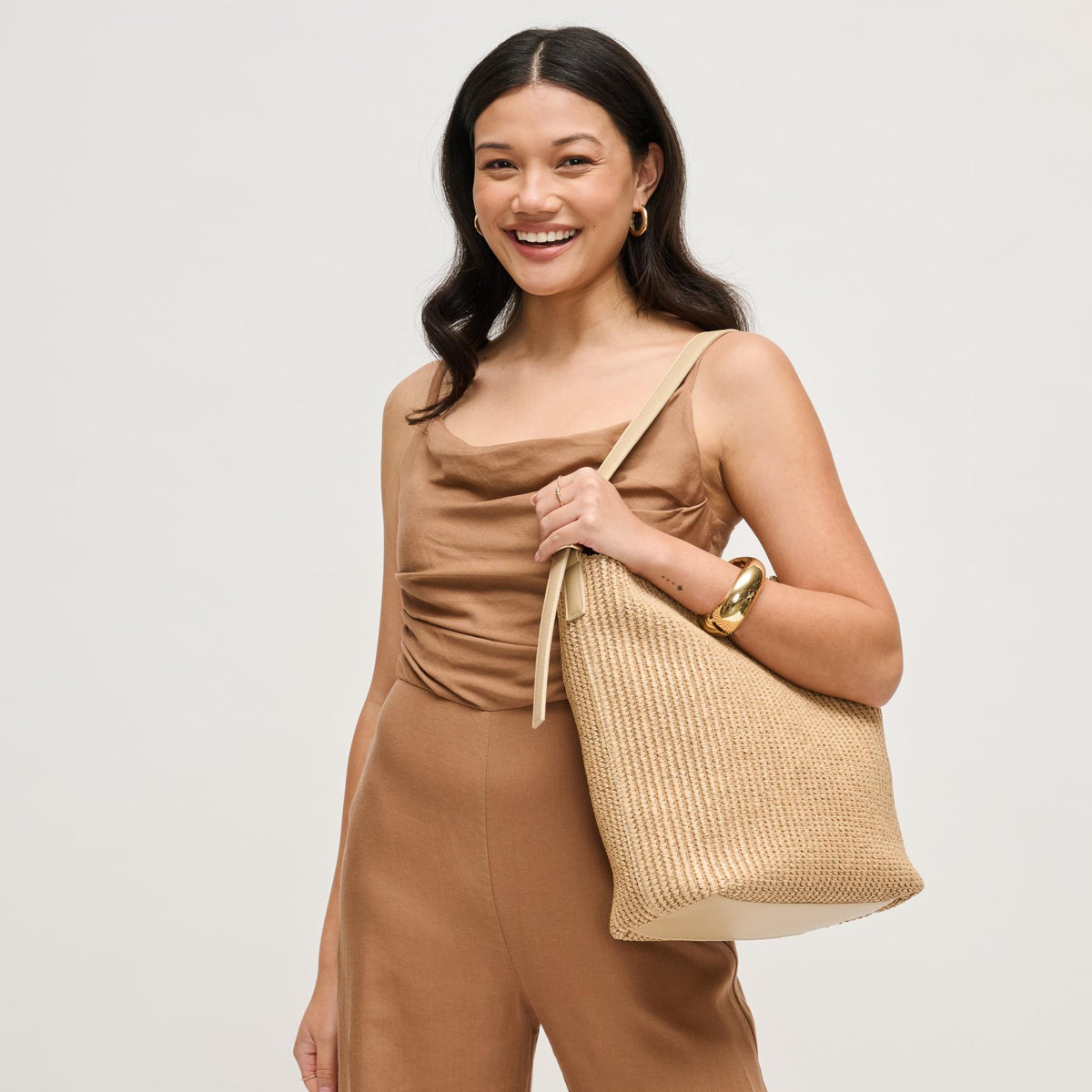 Woman wearing Natural Urban Expressions Alethea Hobo 840504205880 View 2 | Natural