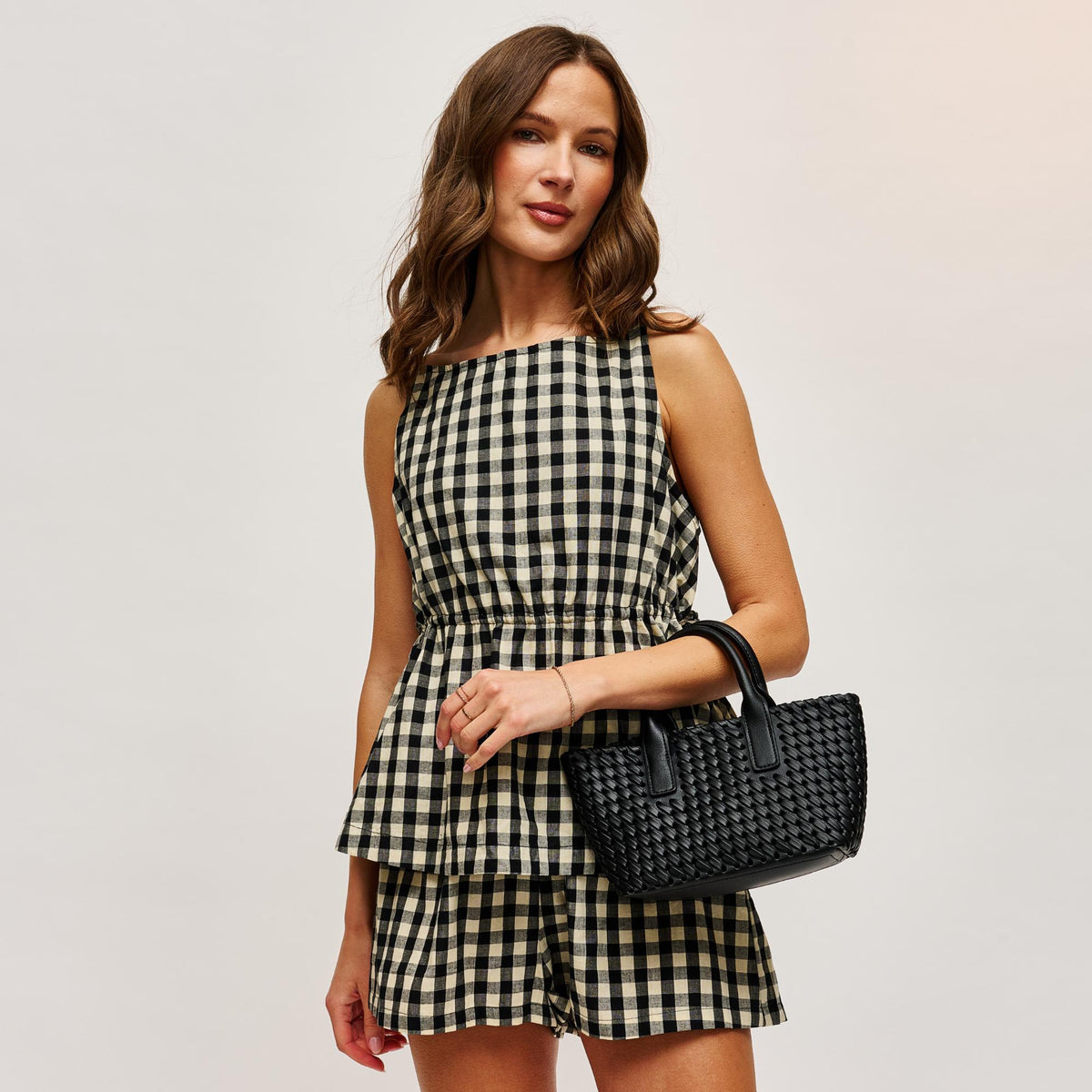 Woman wearing Black Urban Expressions Paisley Tote 840611126306 View 1 | Black