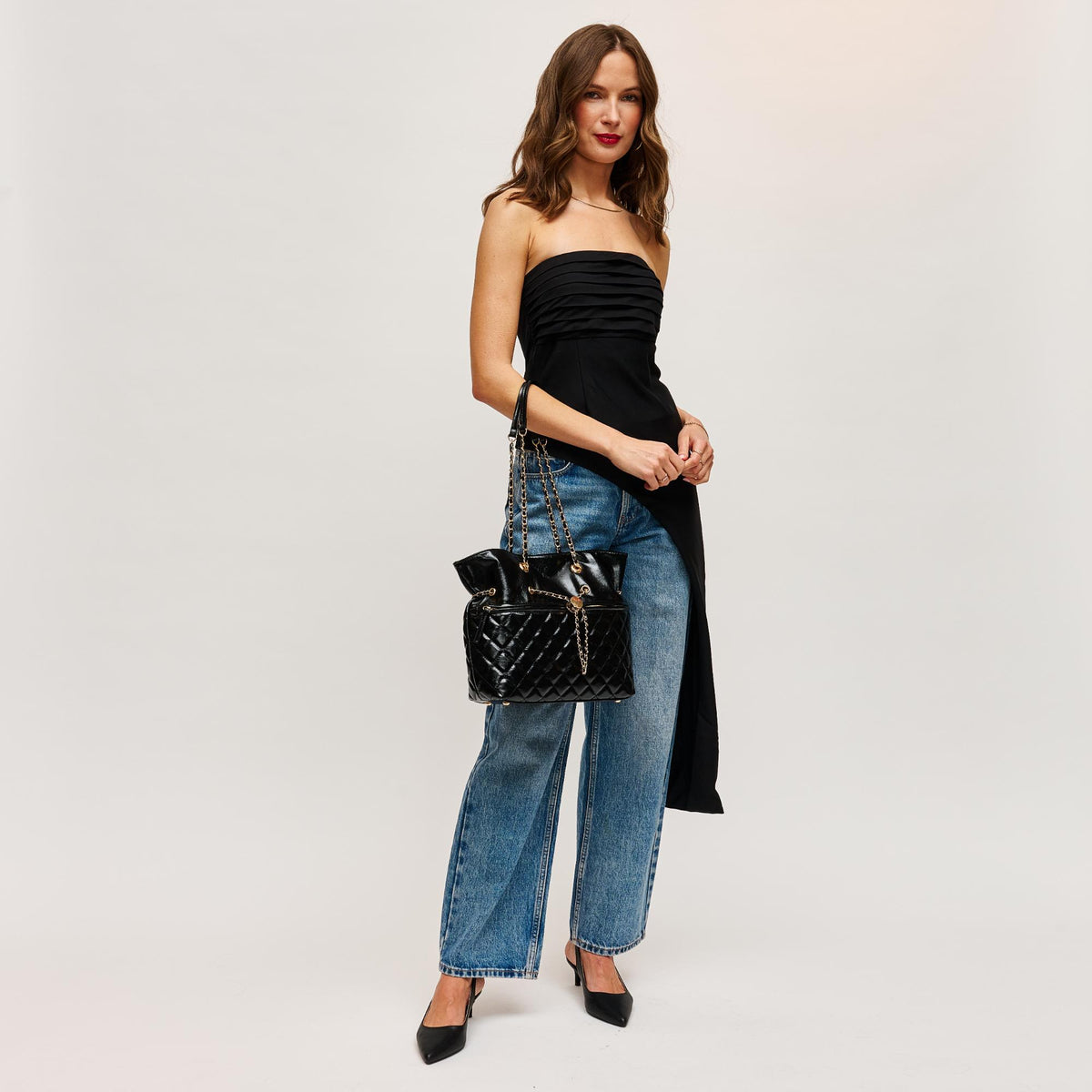 Woman wearing Black Urban Expressions Alice Tote 840504205521 View 4 | Black