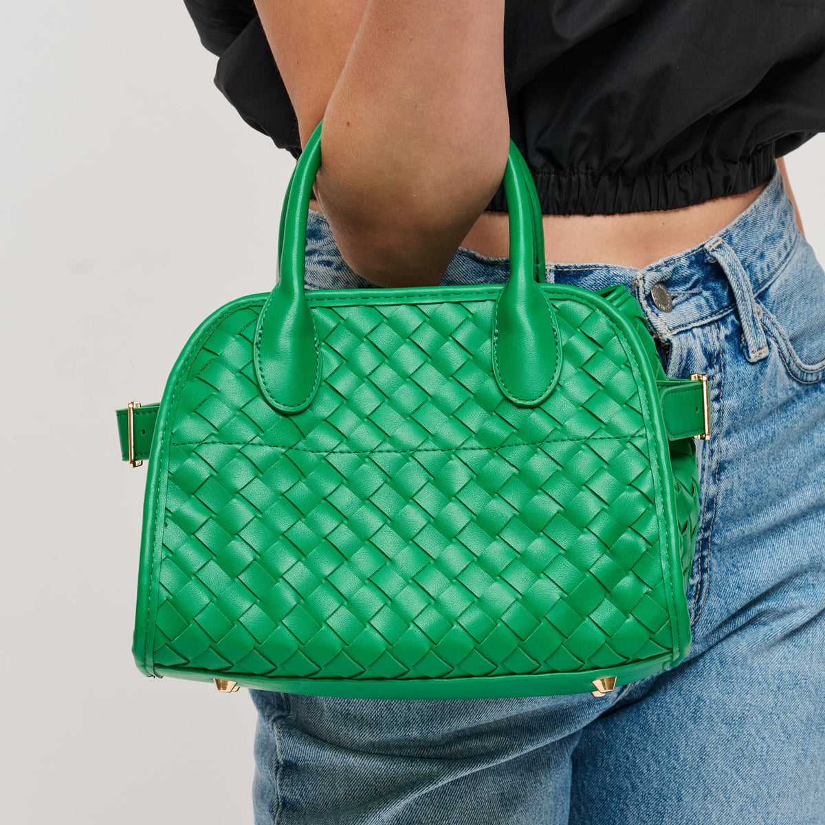 Woman wearing Kelly Green Urban Expressions Kristie Crossbody 818209019507 View 1 | Kelly Green