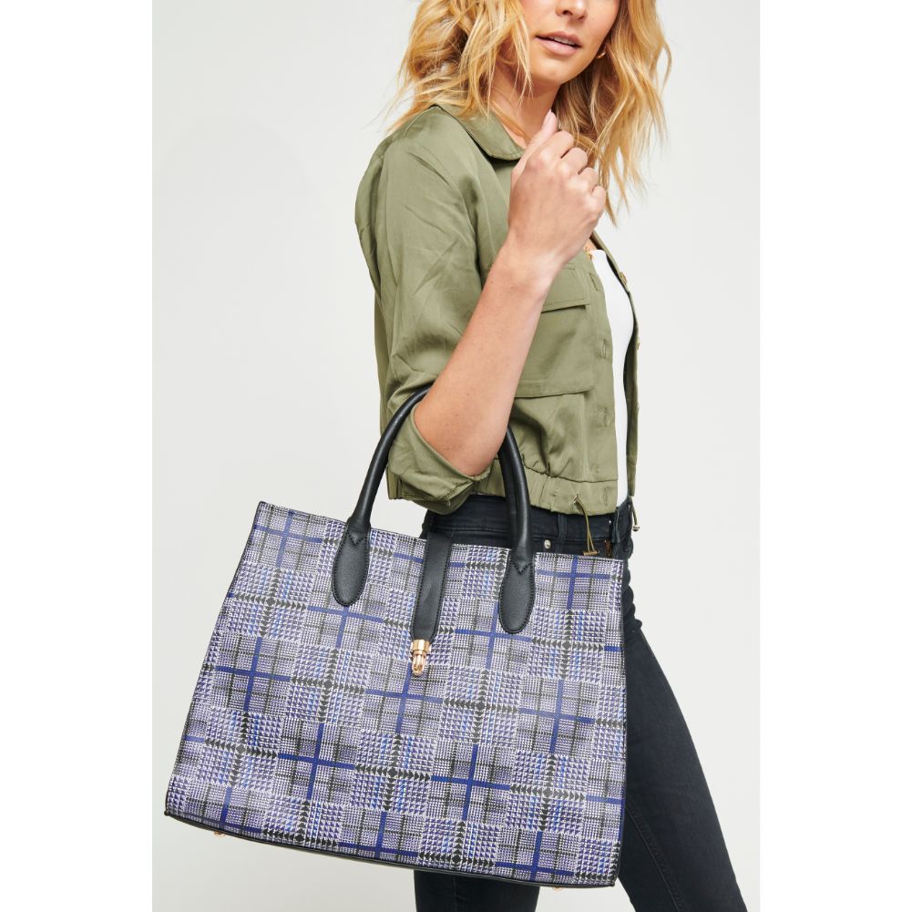 Woman wearing Navy Urban Expressions Bryony Tote NA-840611153173 View 1 | Navy