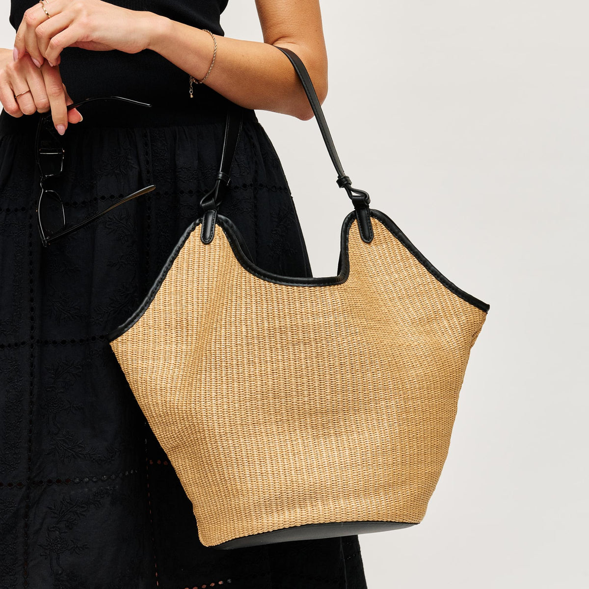 Woman wearing Natural Black Urban Expressions Ambrose Tote 840504205705 View 1 | Natural Black