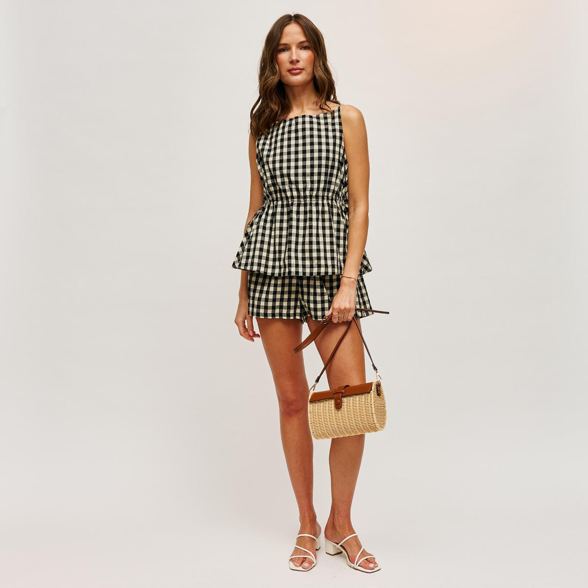 Woman wearing Natural Tan Urban Expressions Benjamin Crossbody 840504205729 View 4 | Natural Tan