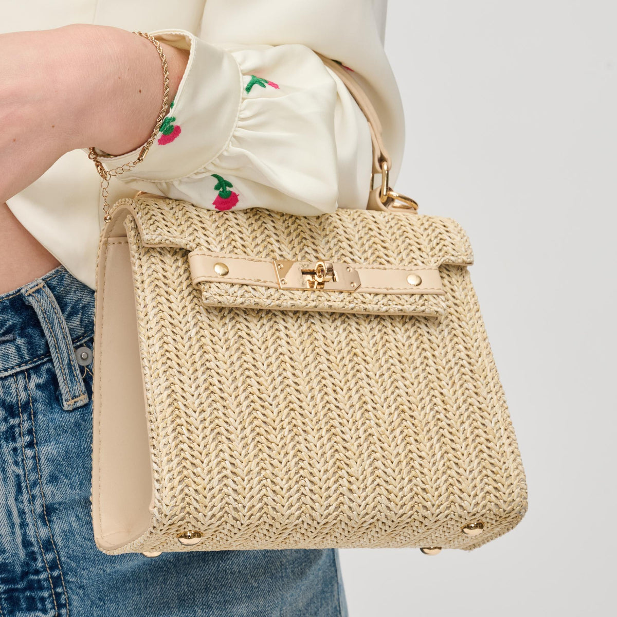 Woman wearing Ivory Urban Expressions Violet Crossbody 840611126061 View 4 | Ivory