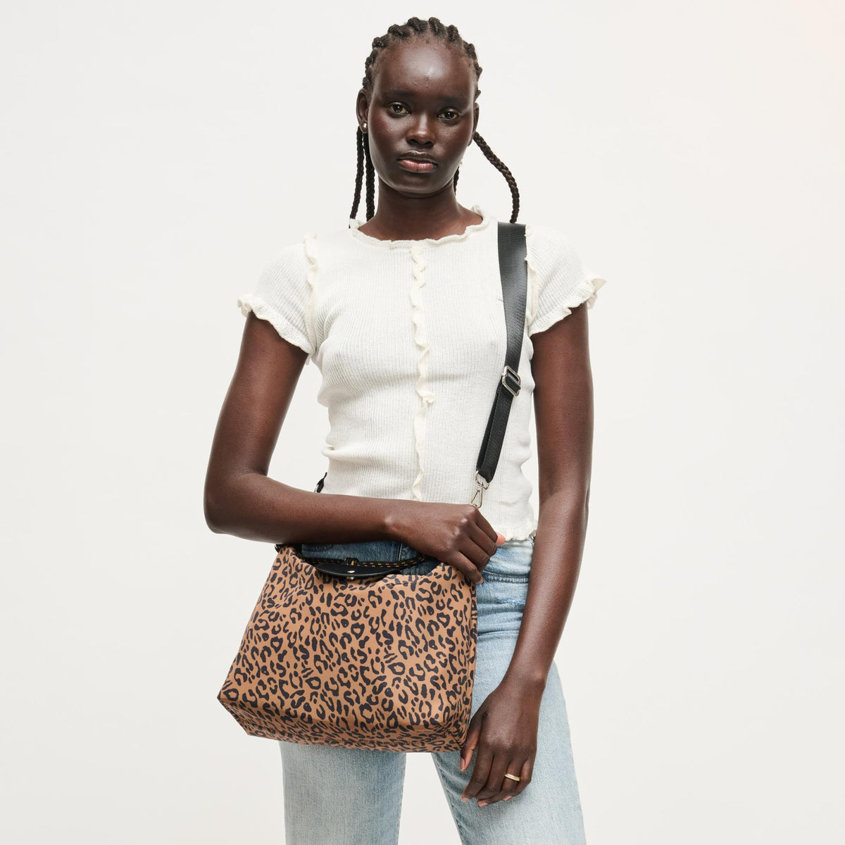 Woman wearing Leopard Urban Expressions Nova Hobo 840504206115 View 3 | Leopard
