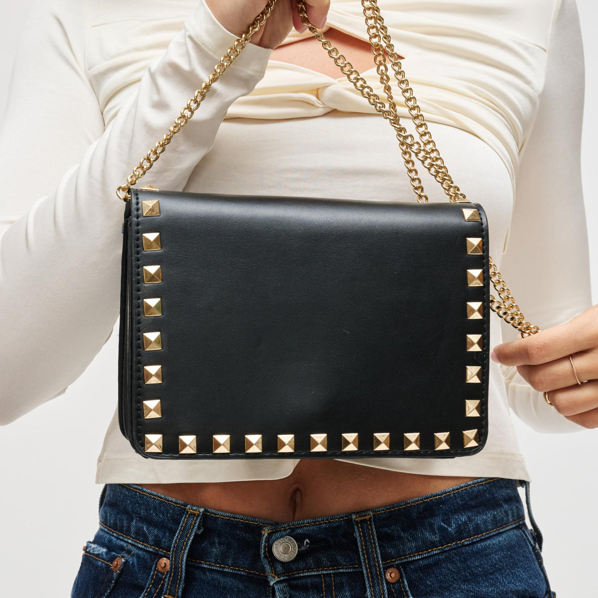 Woman wearing Black Urban Expressions Calista Crossbody 840504200403 View 4 | Black