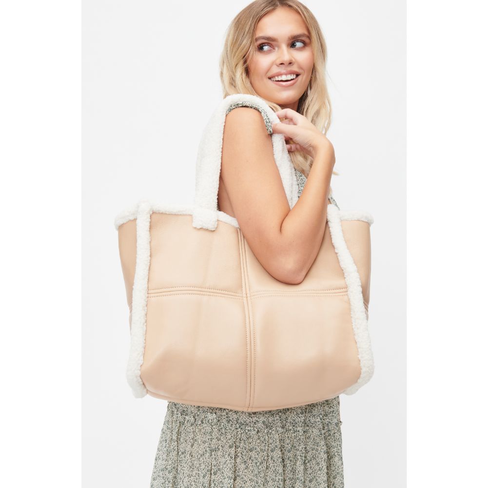 Woman wearing Natural Urban Expressions Lohi Tote 840611101440 View 2 | Natural