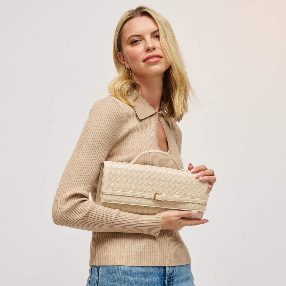Woman wearing Oatmilk Urban Expressions Emerson Crossbody 840611198310 View 3 | Oatmilk