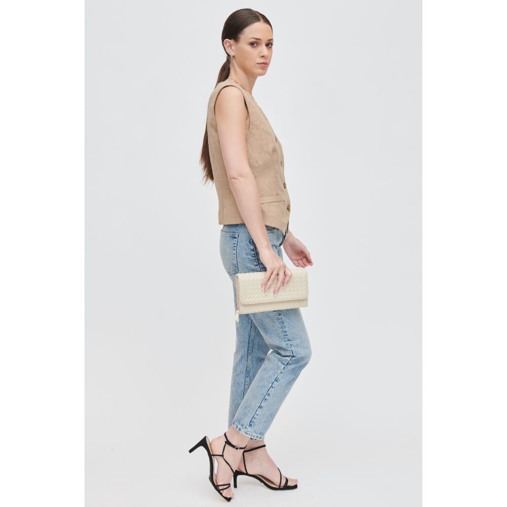Woman wearing Oatmilk Urban Expressions Wallis Crossbody 840611107527 View 3 | Oatmilk