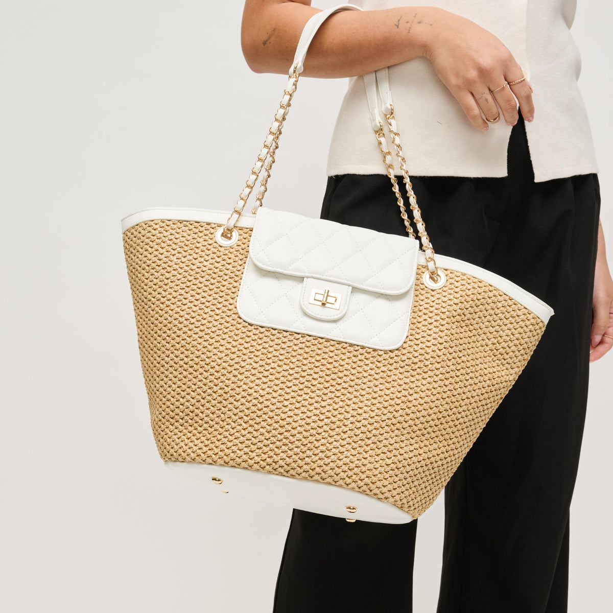 Woman wearing Natural White Urban Expressions Landon Tote 840504205019 View 1 | Natural White