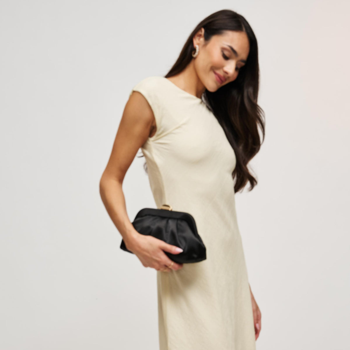 Woman wearing Black Urban Expressions Winter Clutch 840504211706 View 2 | Black