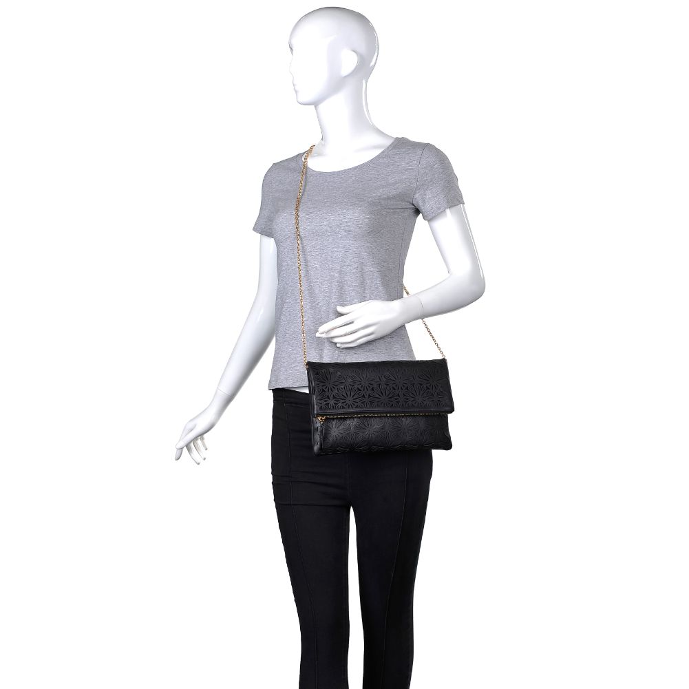 Product Image of Urban Expressions Skylar Clutch 840611169495 View 5 | Black