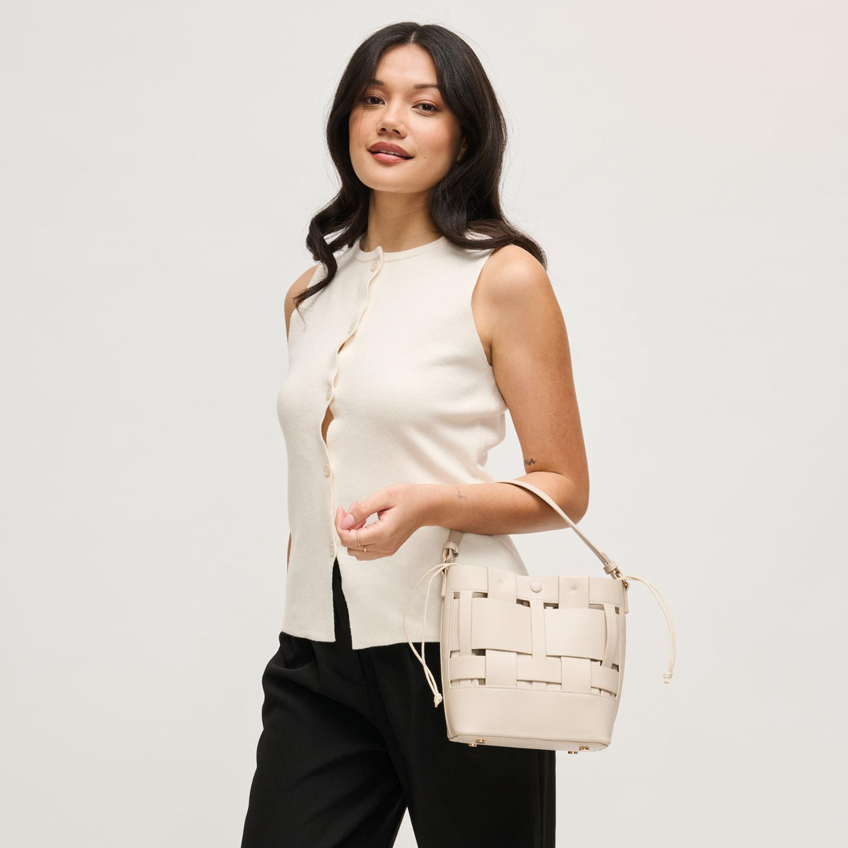 Woman wearing Ivory Urban Expressions Parker Crossbody 840504205460 View 4 | Ivory