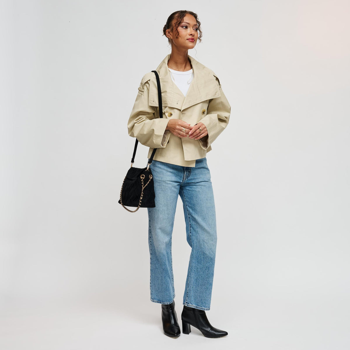 Woman wearing Black Urban Expressions Crew Hobo 840504213717 View 4 | Black