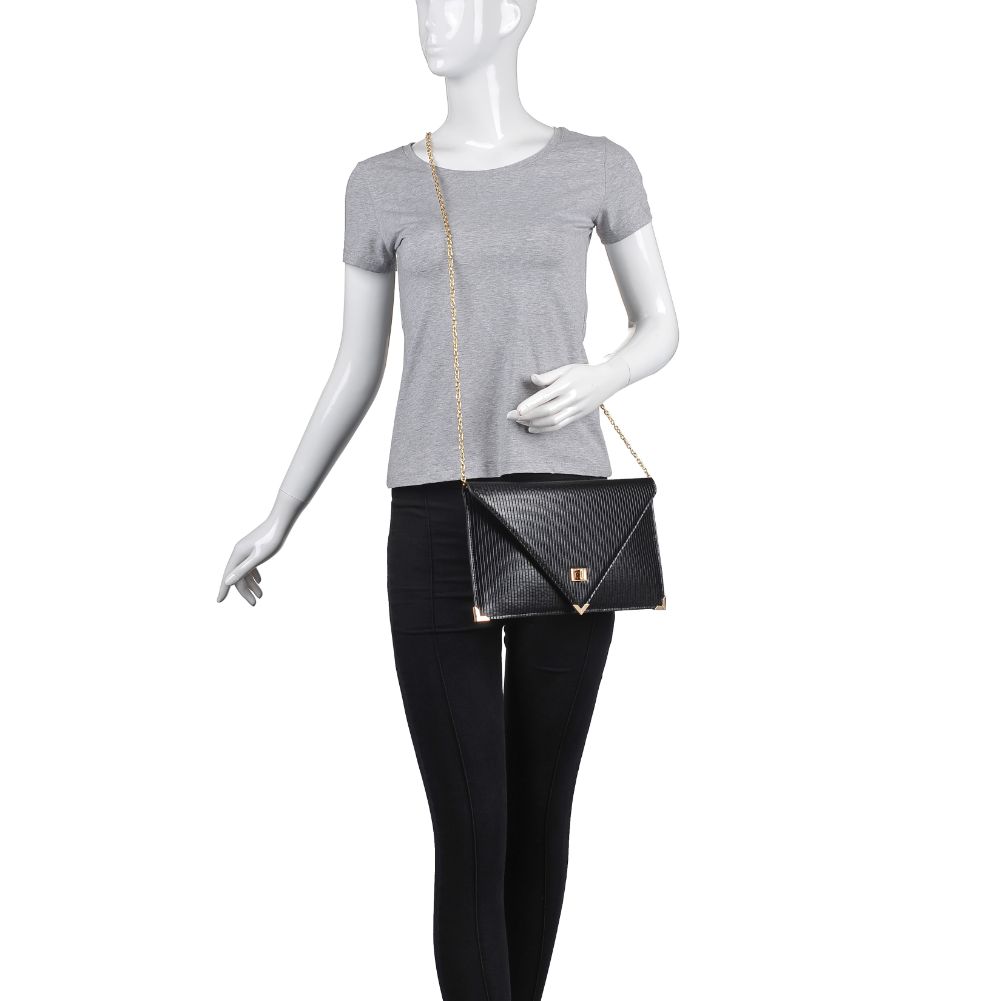 Product Image of Urban Expressions Cally Clutch 840611172556 View 5 | Black