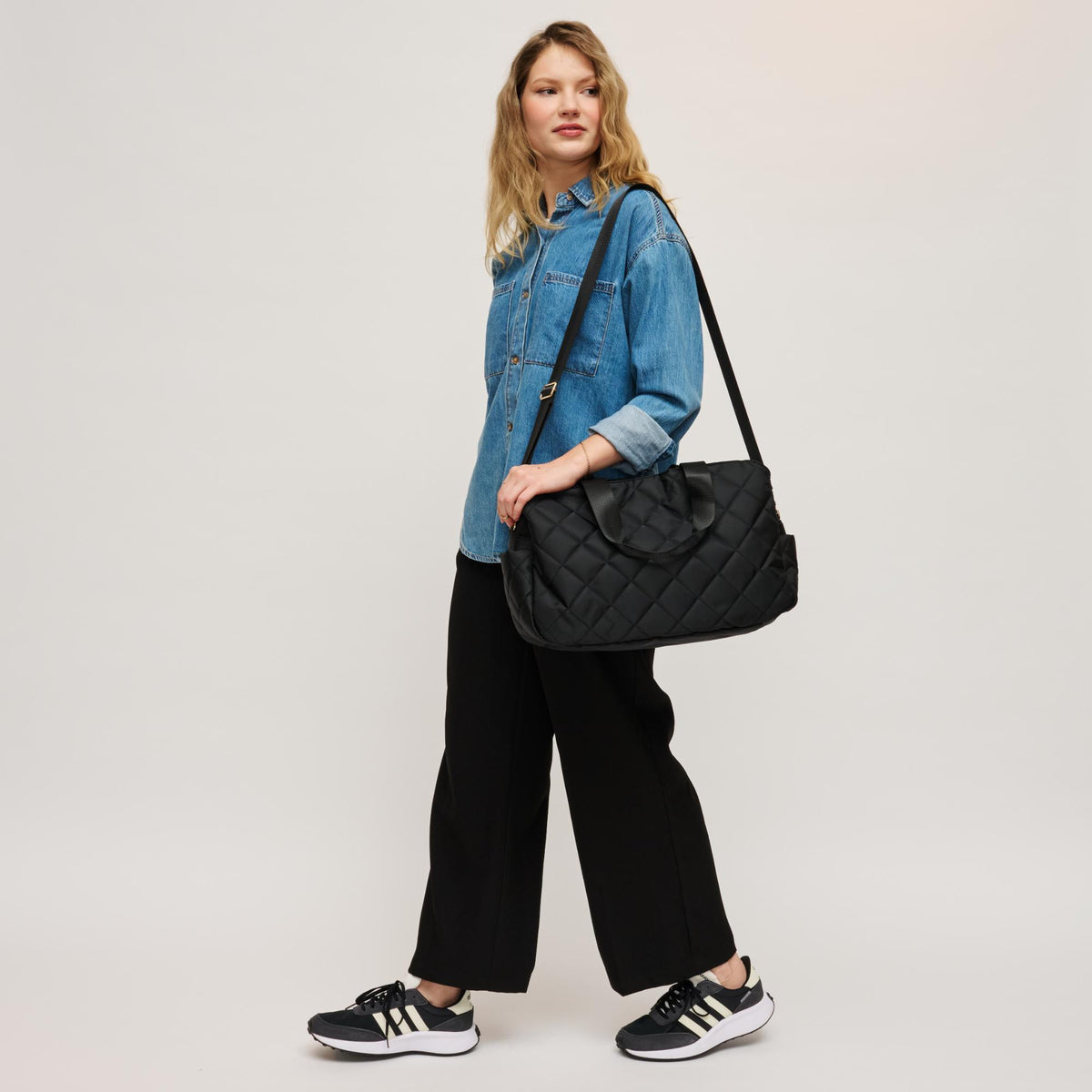 Woman wearing Black Urban Expressions Nell Tote 840504207440 View 4 | Black