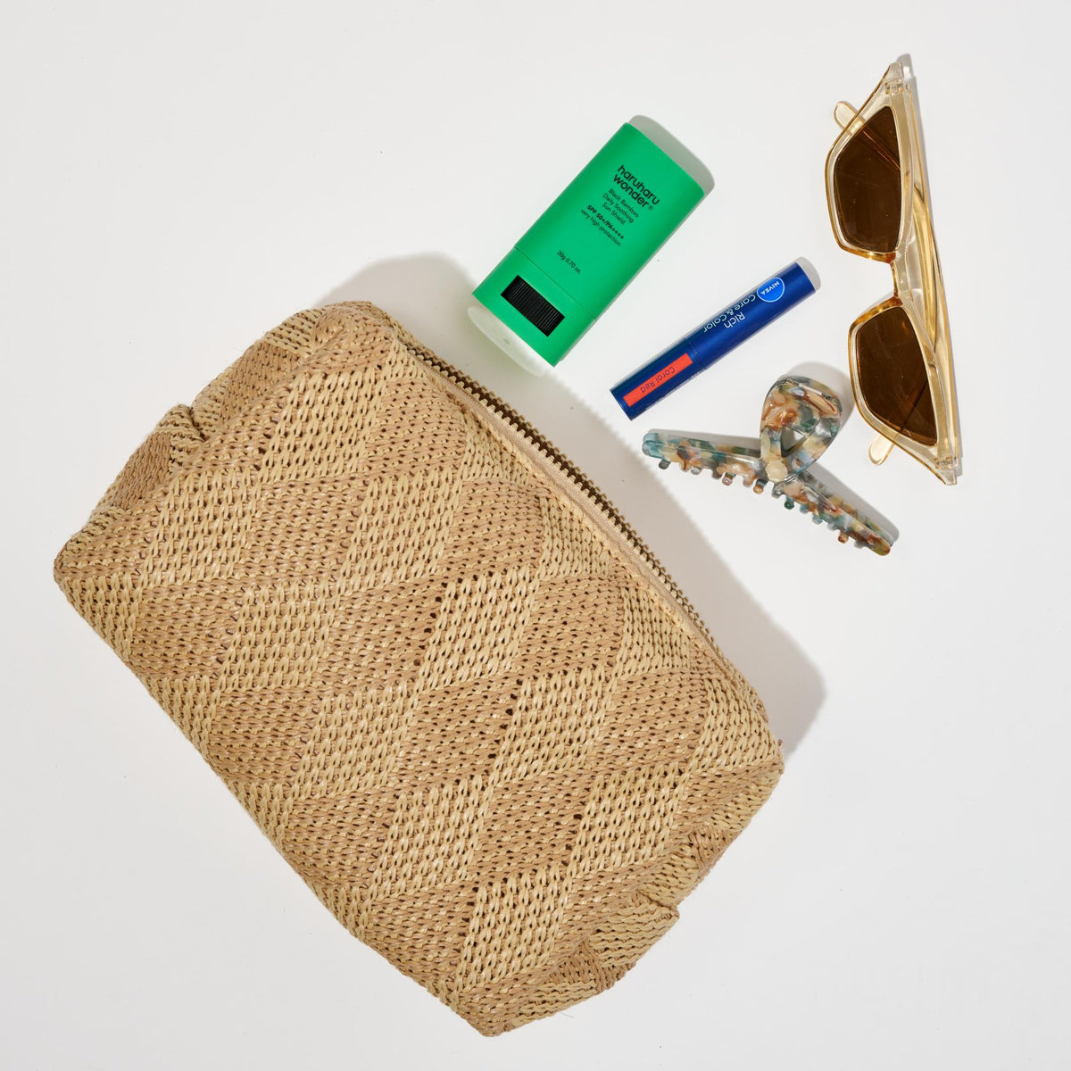 Woman wearing Natural Urban Essentials Bali Breeze Cosmetic & Travel Organizer Pouch 840611197733 View 1 | Natural