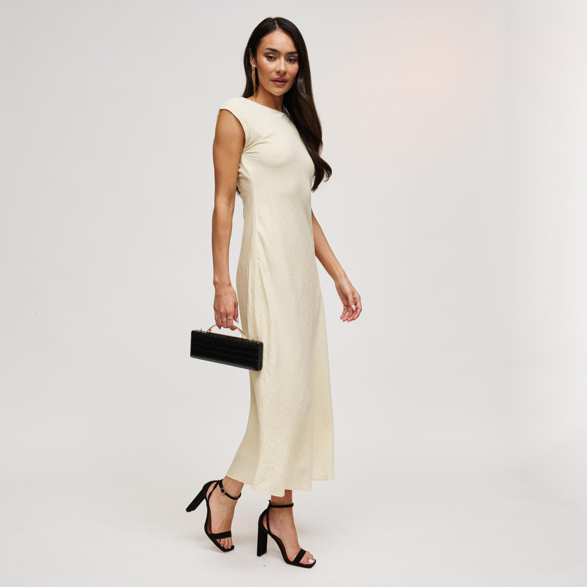 Woman wearing Black Urban Expressions Banks Clutch 840504212048 View 4 | Black