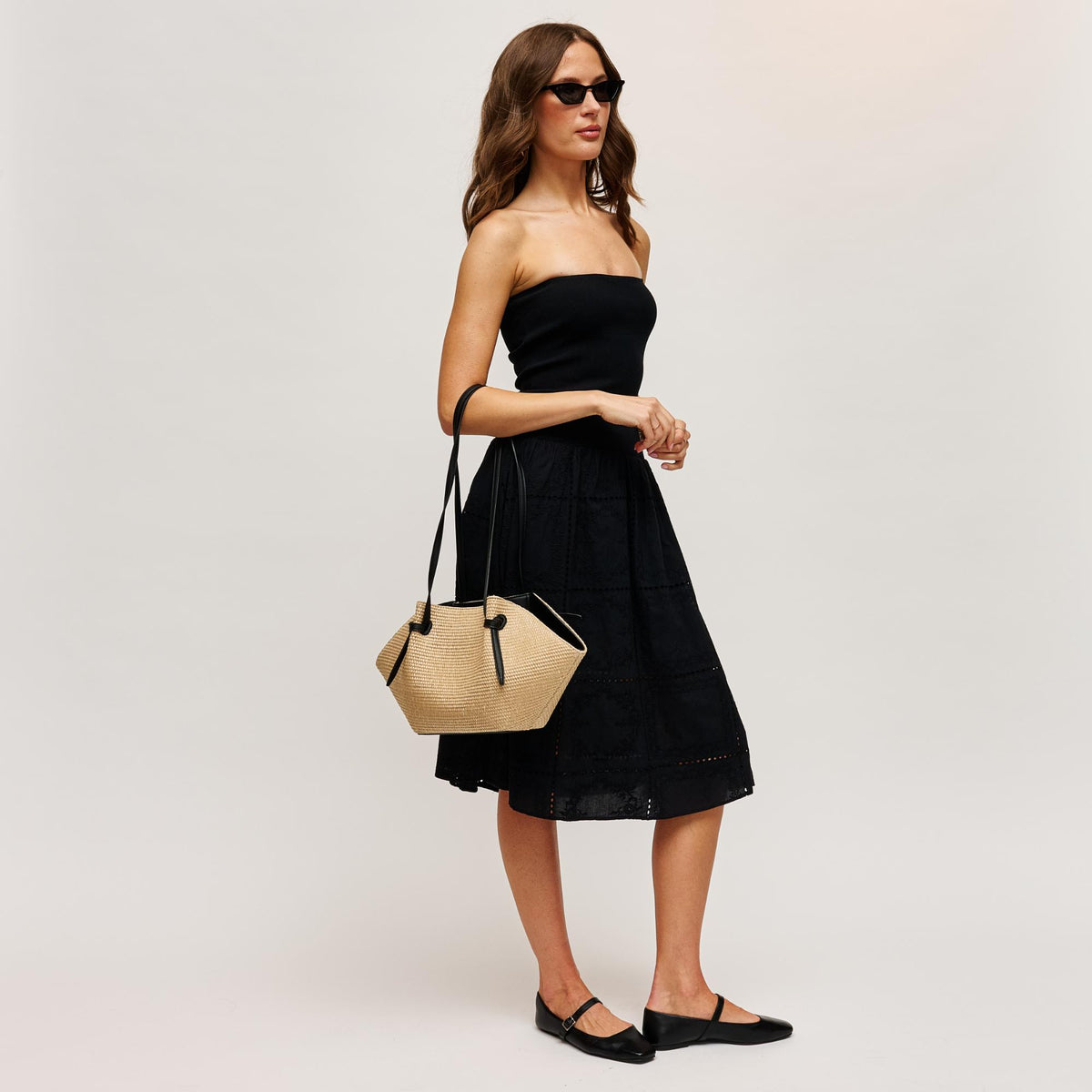 Woman wearing Natural Black Urban Expressions Dylan Tote 840504205668 View 4 | Natural Black