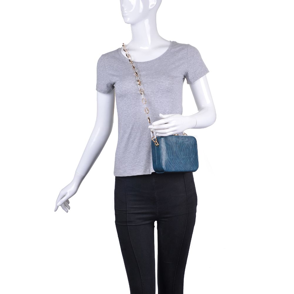 Product Image of Urban Expressions Gwen Lizard Evening Bag 840611173966 View 5 | Emerald
