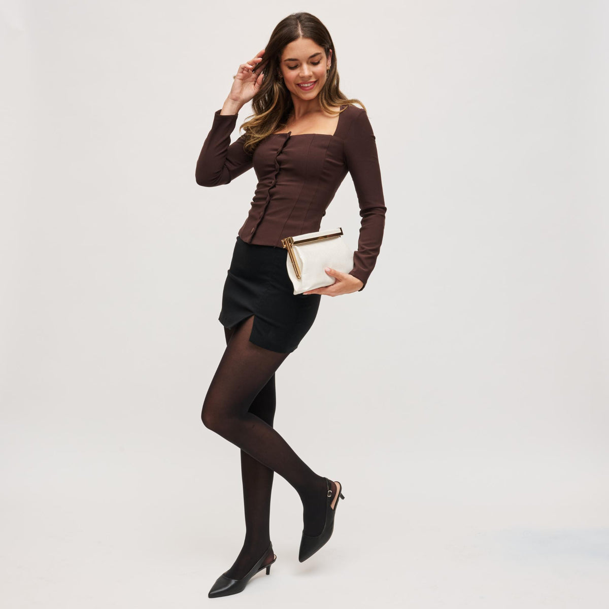 Woman wearing Oatmilk Urban Expressions Drea Clutch 840611199942 View 3 | Oatmilk