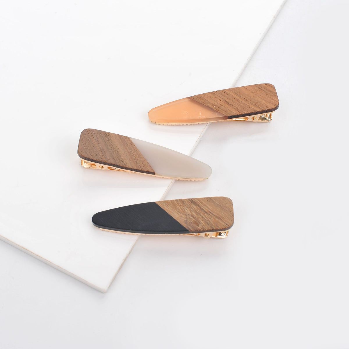 Urban Expressions Retro Wood Grain Hair Clip - Assorted 3 Pack Hair Clip 818209014373 View 5 | Natural Grey Black