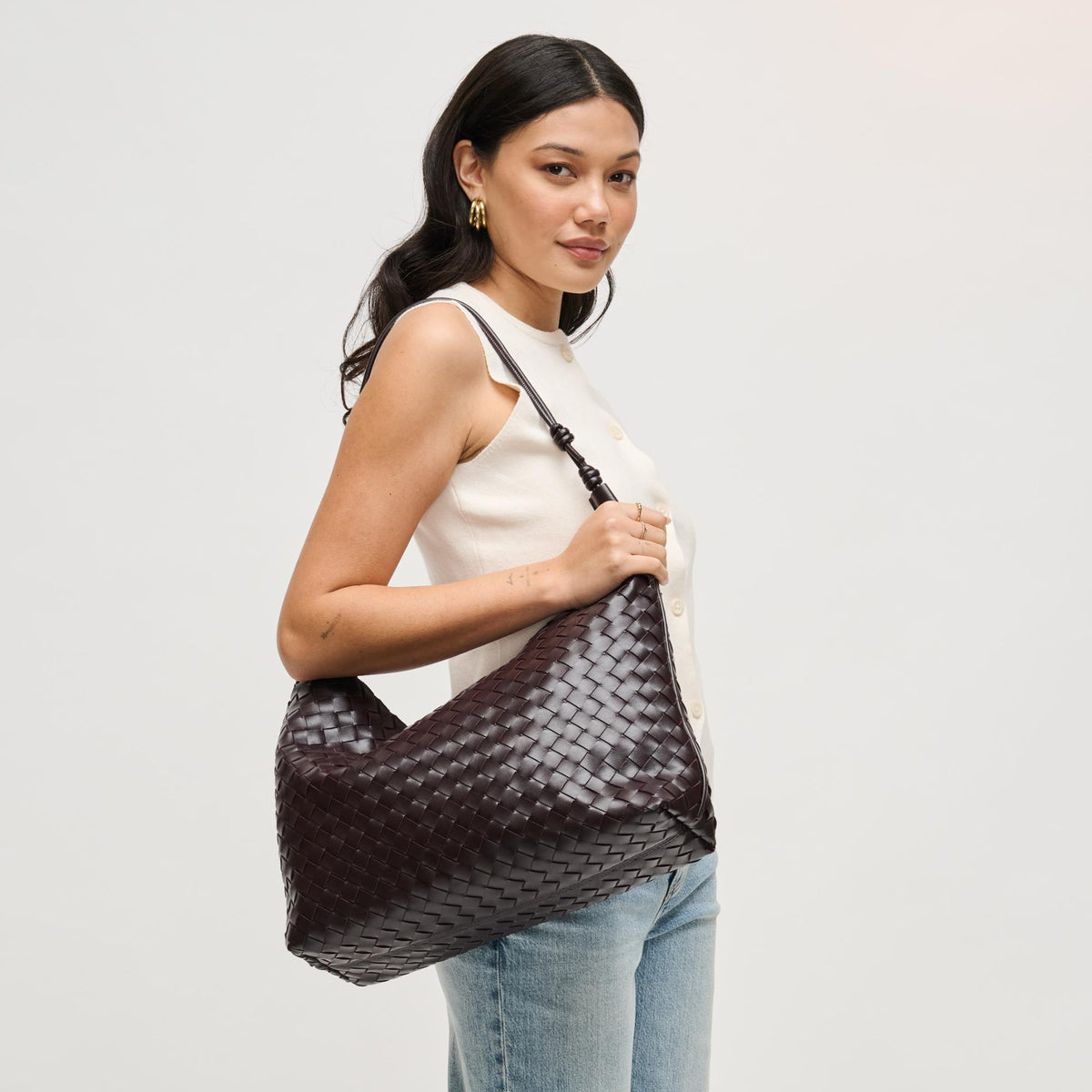 Woman wearing Chocolate Urban Expressions Theo Hobo 840504205583 View 3 | Chocolate